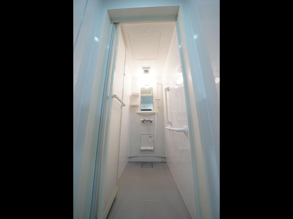 Wellcabin Tenjin - Male Only Fukuoka  Esterno foto